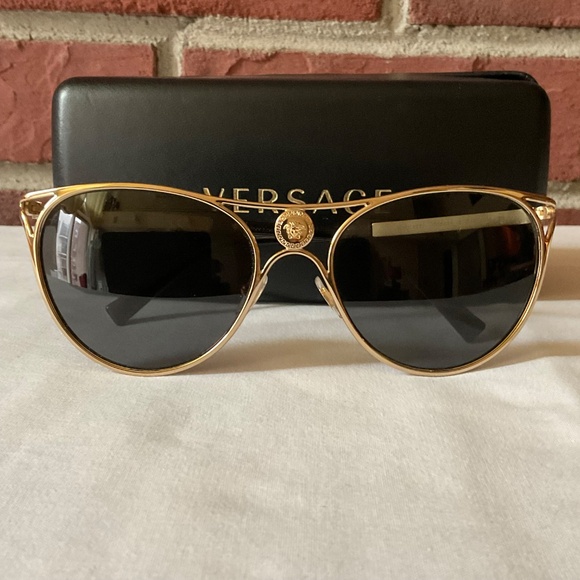 Versace VE 2237 Medusa Gold Sunglasses main image 4
